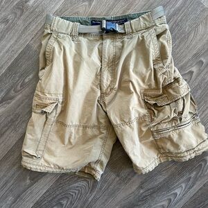 Men’s Abercrombie and Fitcg cargo shorts